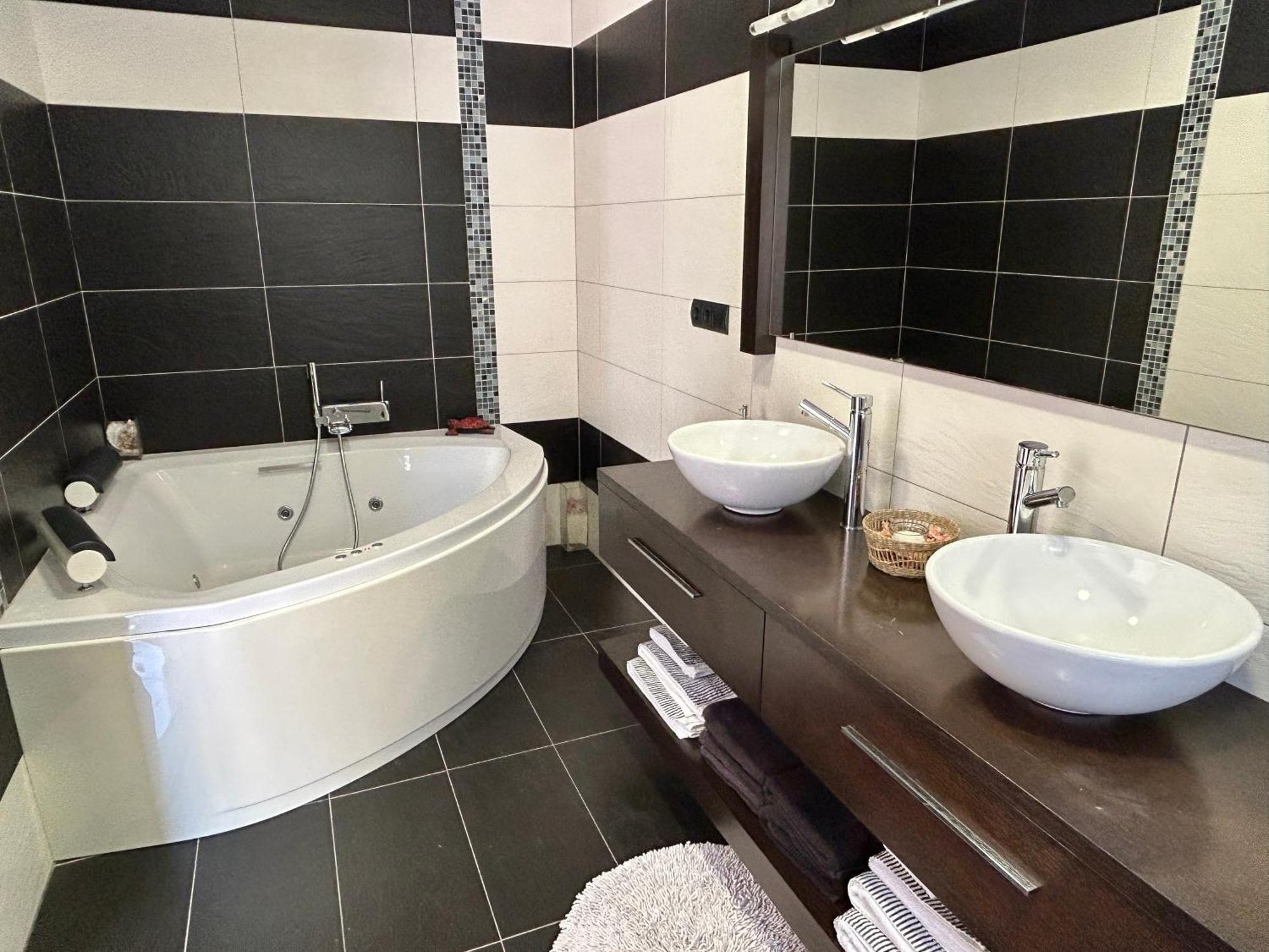 Casa Con Jacuzzi Y Piscina Con Vistas Al Castillo Corbera de Alcira 외부 사진